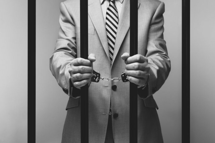 Лица, впервые совершившие некоторые преступления, освобождаются от уголовной ответственности при возмещении ущерба